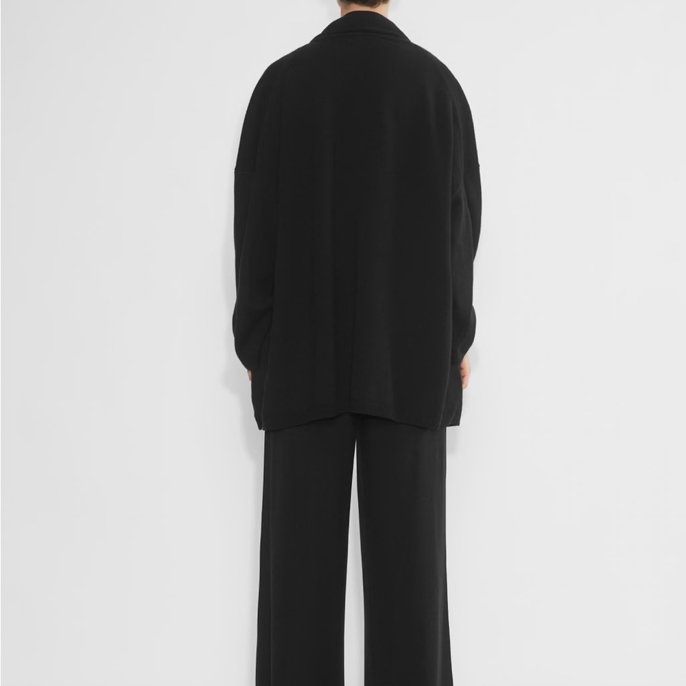 Aritzia Nook Merino Wool Black Oversized Women's Cardigan Sweater - Picture 4 of 14